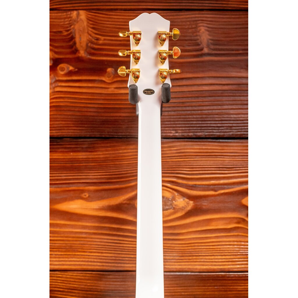 Epiphone Epiphone Les Paul Custom Electric Guitar, Alpine White (In-Store Pickup Only)