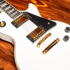 Epiphone Epiphone Les Paul Custom Electric Guitar, Alpine White (In-Store Pickup Only)