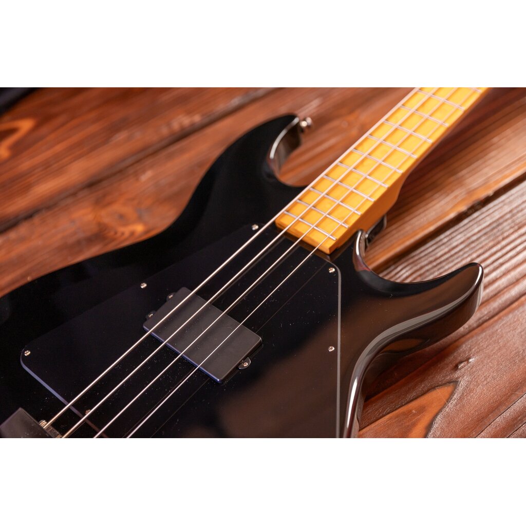 Epiphone Epiphone Grabber Electric Bass, Ebony (Included Premium Gig Bag) (In-Store Pickup Only)