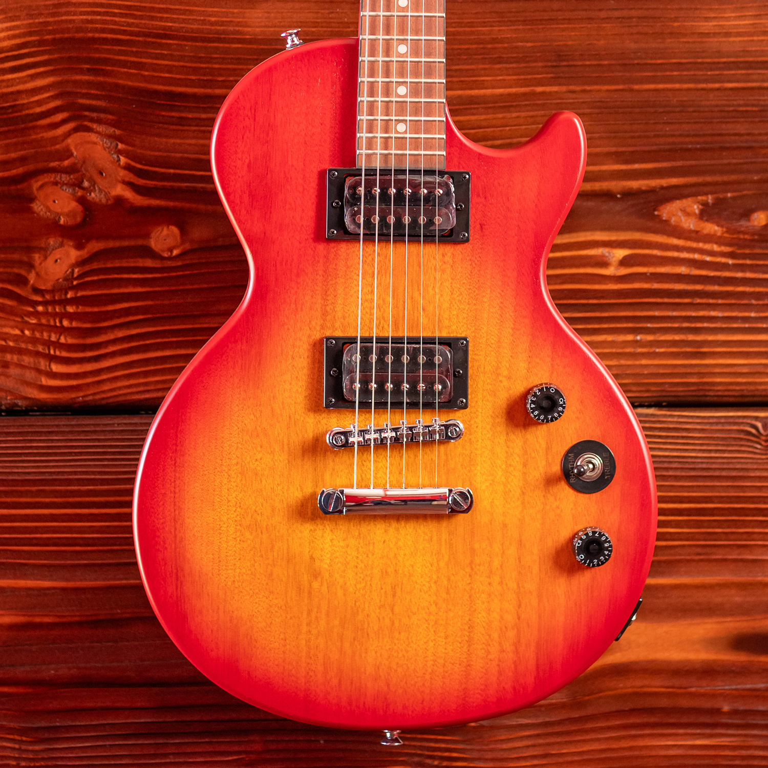 Epiphone Les Paul Special E1 Electric Guitar, Worn Heritage Cherry