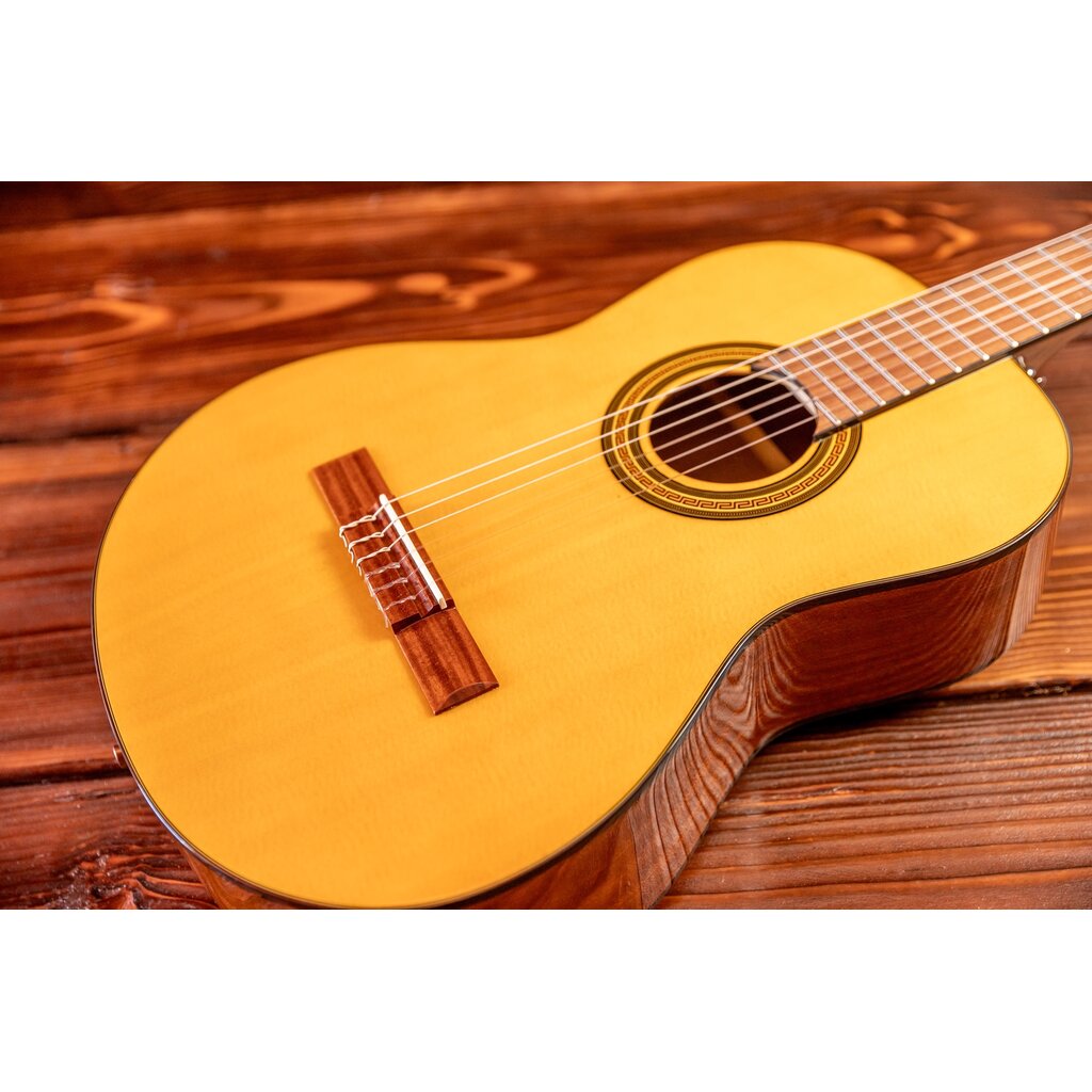 Epiphone Epiphone Classical E1 Guitar, Antique Natural (Nylon; 2" nut) (In-Store Pickup Only)