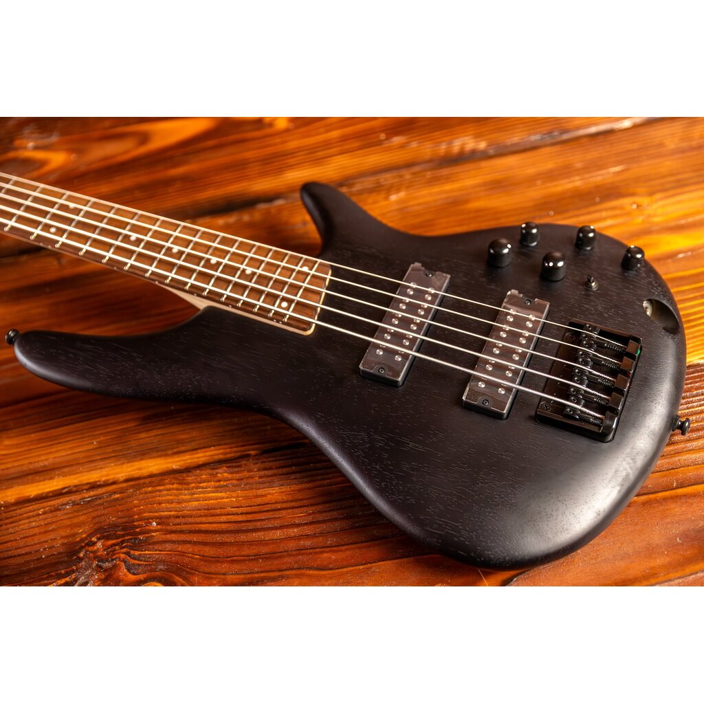 Ibanez Ibanez Standard SR305E 5-String Electric Bass Guitar, Weathered Black