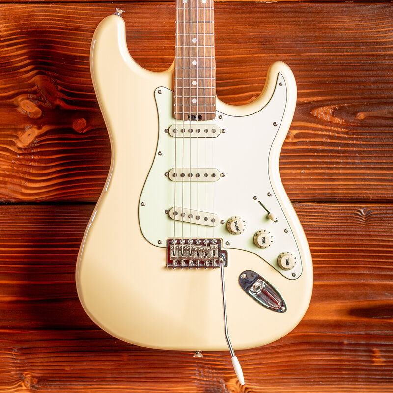 Aria Aria Pro II STG-62 Modern Classics Electric Guitar, Vintage White