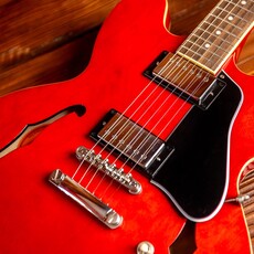 Epiphone Epiphone ES-335 Semi-Hollow Electric Guitar, Cherry (In-Store Pickup Only)
