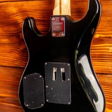 Kramer Kramer "The 84" Electric Guitar, Ebony (w/ EVH® D-Tuna)