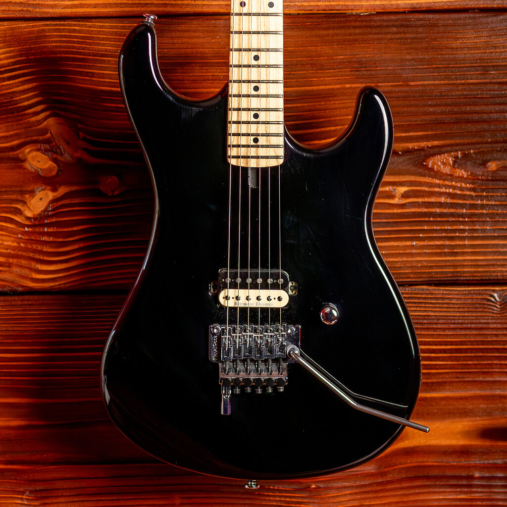Kramer Kramer "The 84" Electric Guitar, Ebony (w/ EVH® D-Tuna)