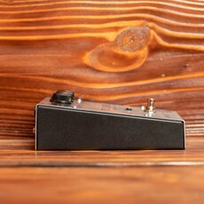 Wren and Cuff Wren and Cuff Blue-Violet Caprid Special Pedal