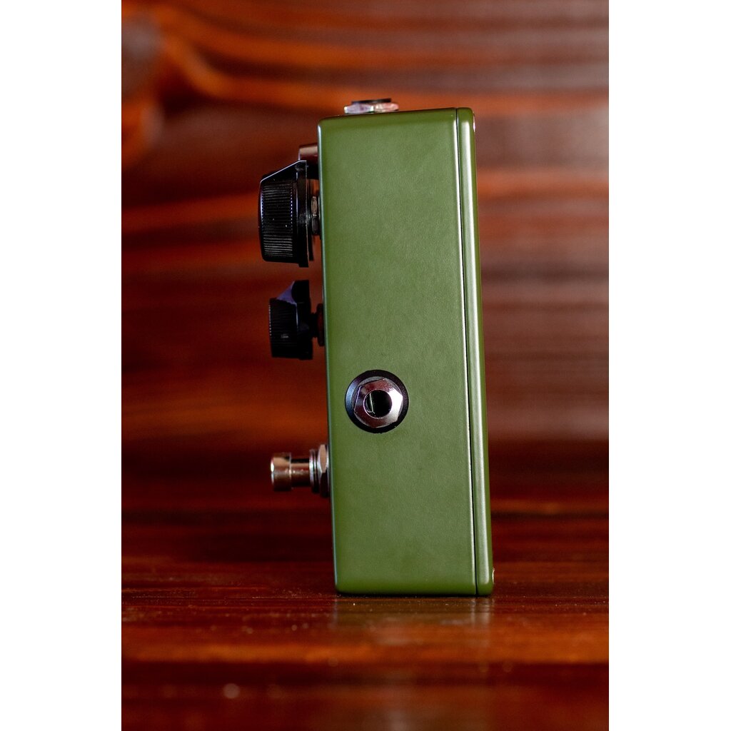 Wren and Cuff Wren and Cuff Tall Font Russian Pedal