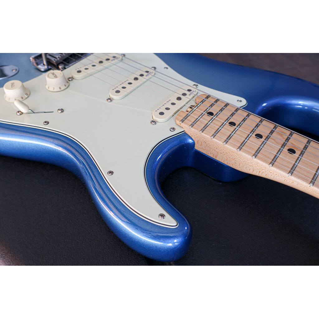 Fender Used Fender American Elite Stratocaster - Sky Burst Metallic (2018)