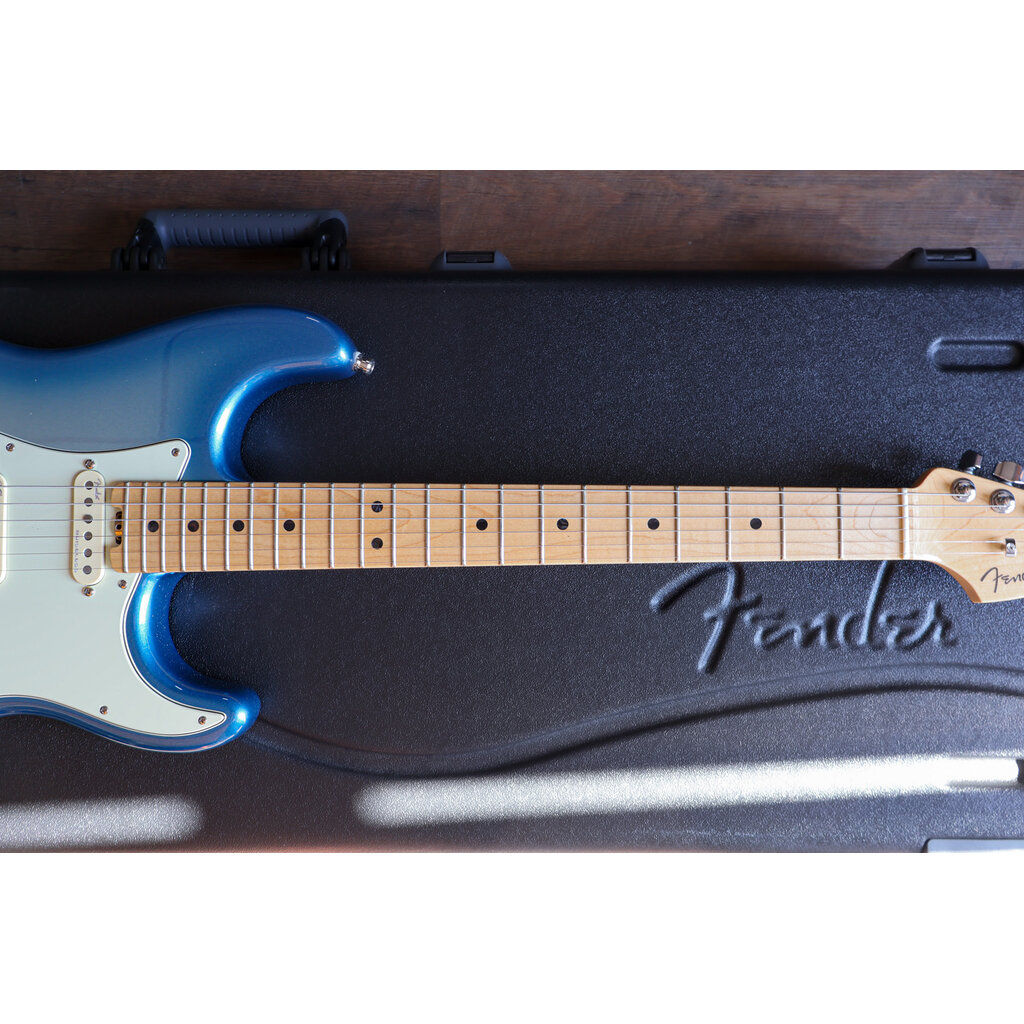 Fender Used Fender American Elite Stratocaster - Sky Burst Metallic (2018)