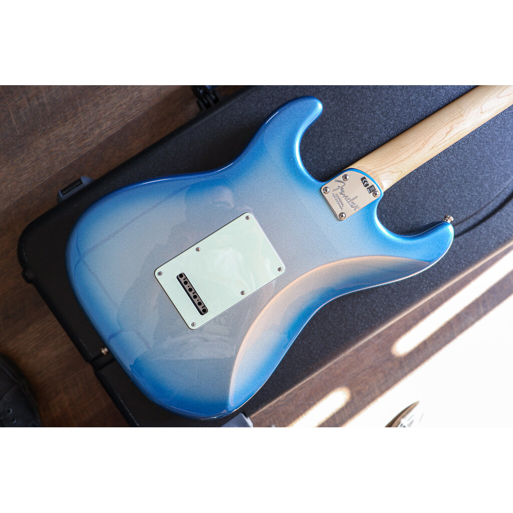 Fender Used Fender American Elite Stratocaster - Sky Burst Metallic (2018)