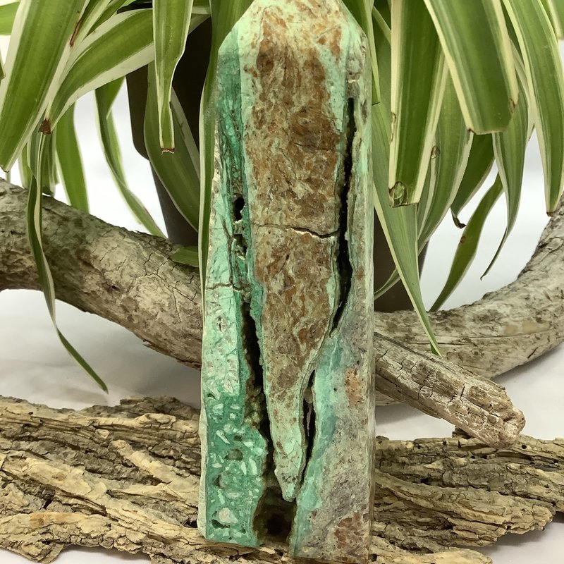 Chrysoprase Tower 139 mm Height