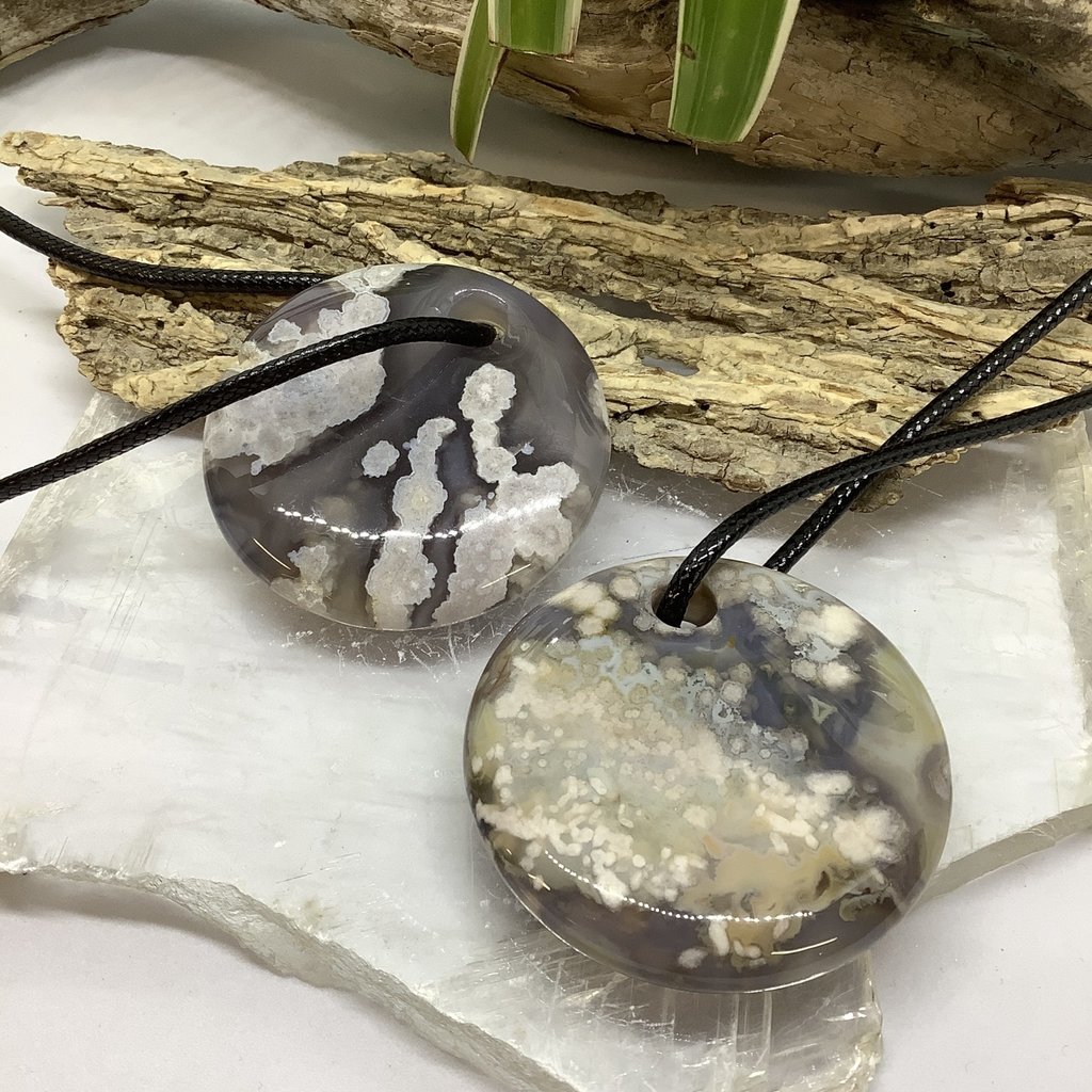 Flower Agate Rope Necklace