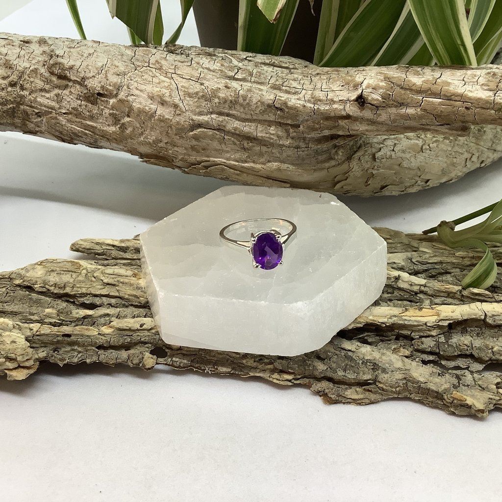 Amethyst Sterling Silver Ring Size 7