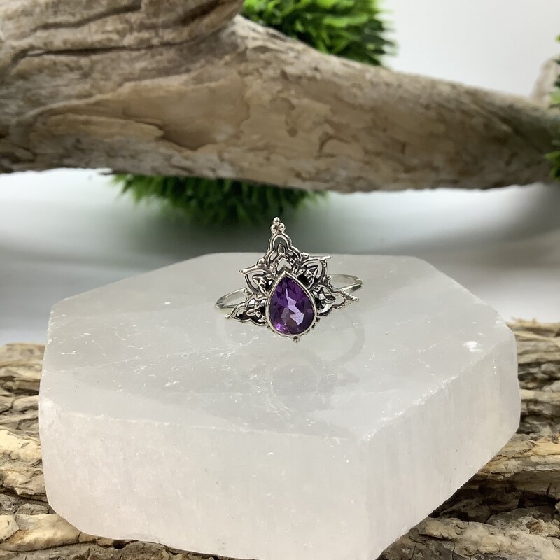 Amethyst Sterling Silver Ring Size 8