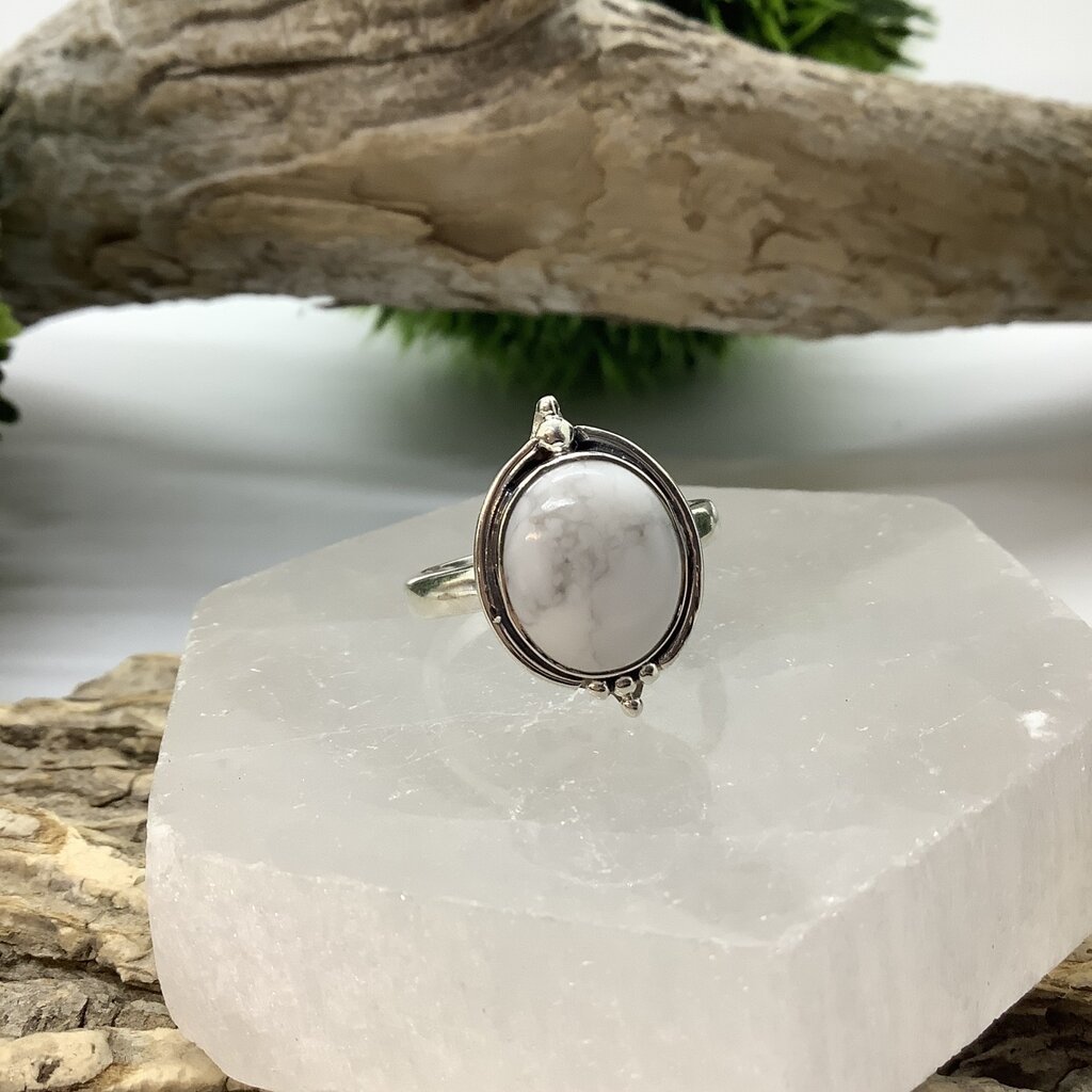 Howlite Sterling Silver Ring Size 8