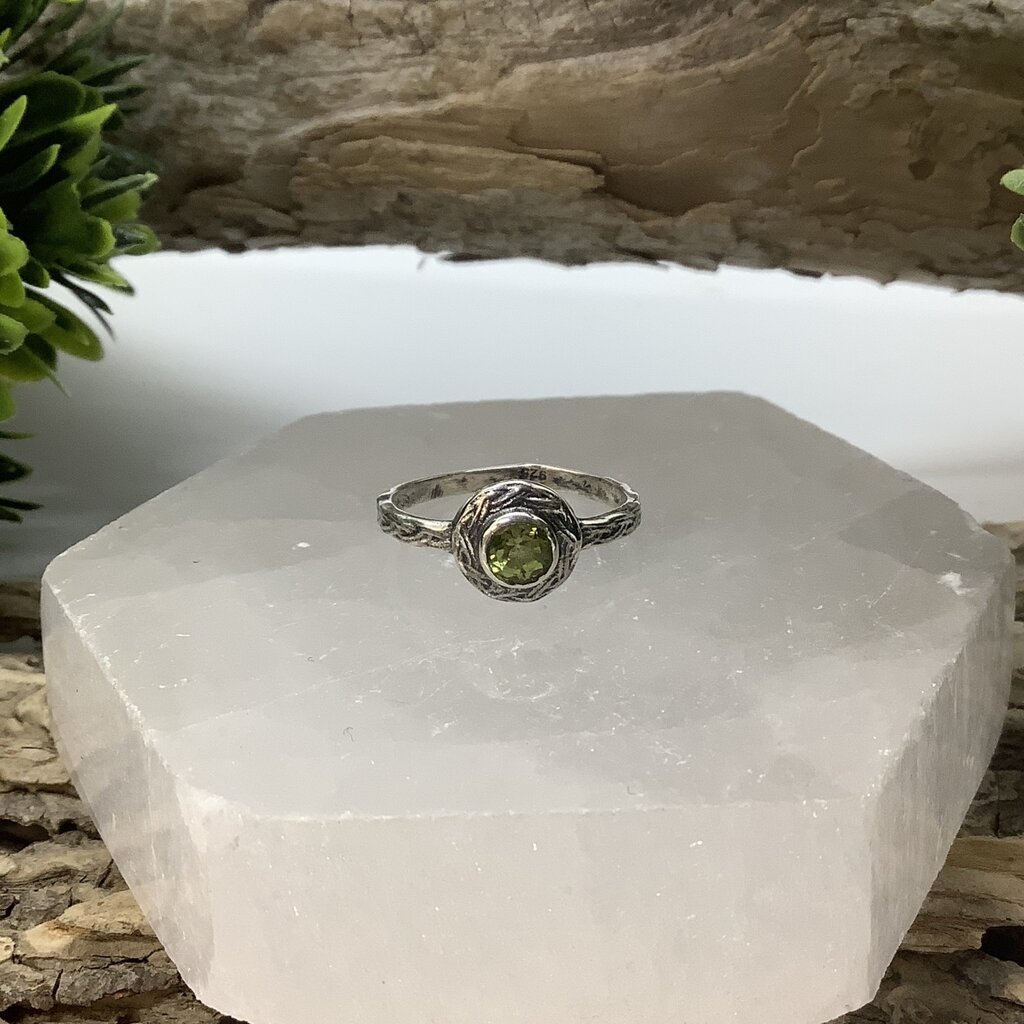 Peridot Sterling Silver Ring Size 5