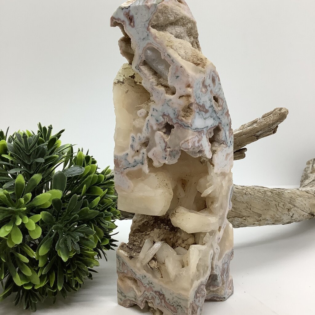 Flower Agate Tower