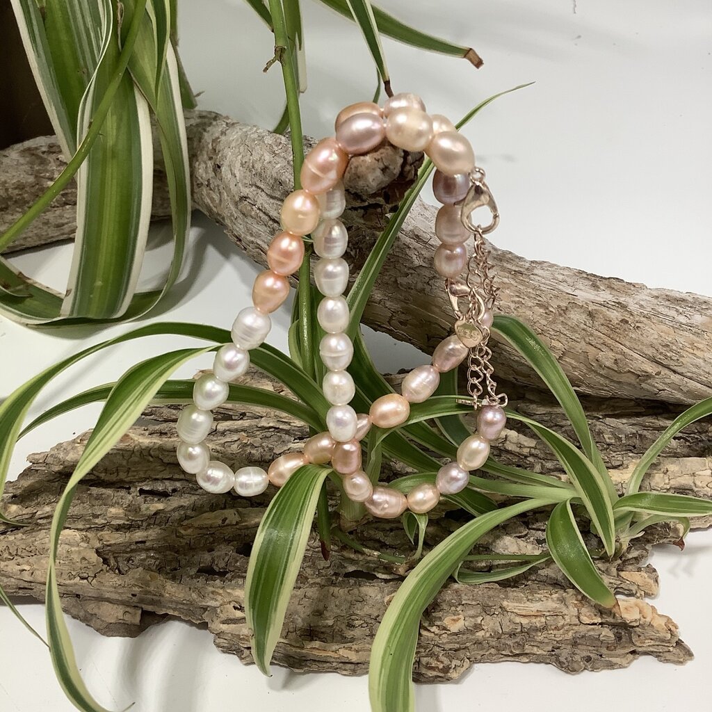Pearl Bracelet with Chain and Clasp