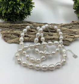 Pearl Bracelet with clasp