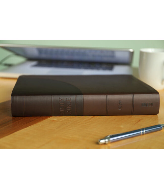 NIV, Super Giant Print Reference Bible, Red Letter Edition, Comfort Print, Chocolate LeatherSoft