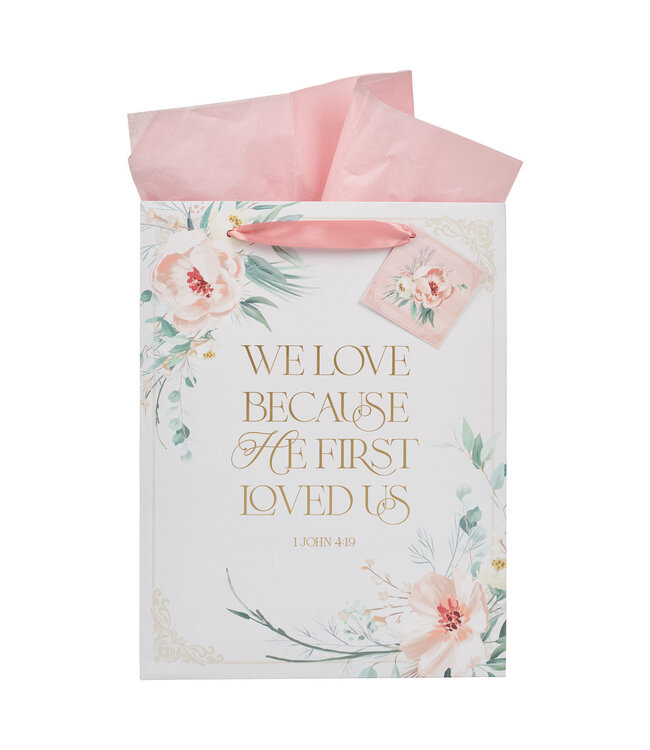 Love Peachy-pink Floral Large Portrait Gift Bag - 1 John 4:19 | 大型紙製禮物袋