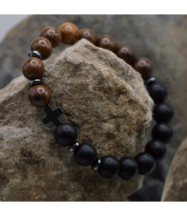 Just for Him Jewelry -Black Onyx & Wood Beads, Hematite Accents Bracelet | 黑瑪瑙與木珠-金屬十字裝飾手鐲