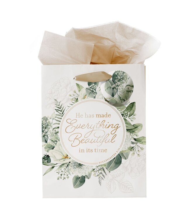Everything Beautiful Green Wreath Medium Gift Bag - Ecclesiastes 3:11  | 禮物袋——中