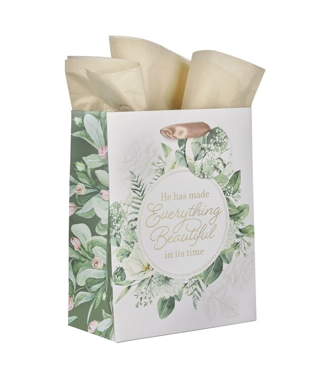 Everything Beautiful Green Wreath Medium Gift Bag - Ecclesiastes 3:11  | 禮物袋——中