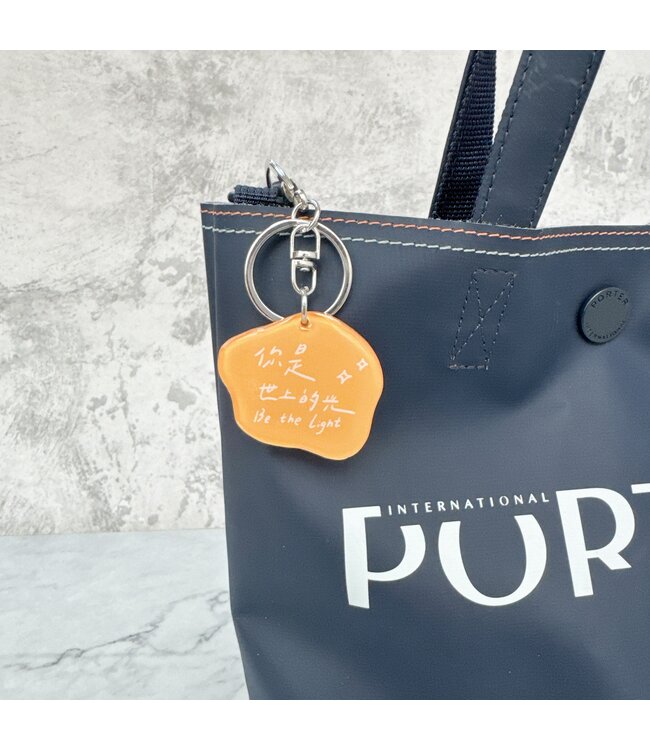 壓克力吊飾：世上的光