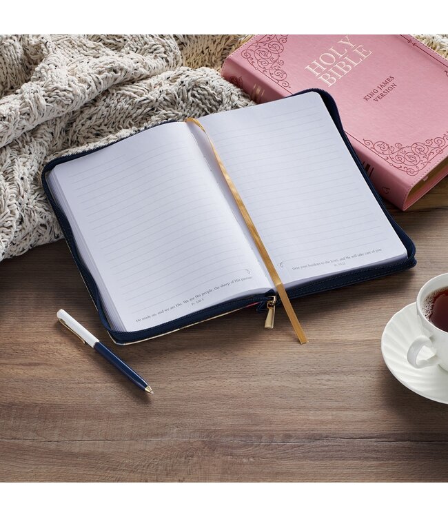 Be Still and Know Serene Roses Faux Leather Journal with Zipper Closure - Psalm 46:10 | 拉鍊式仿皮面筆記本