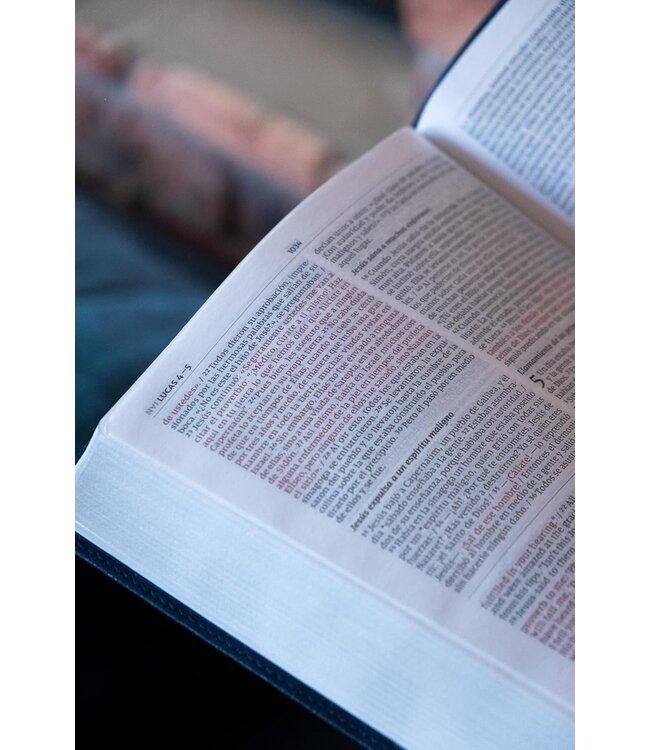 Niv/NVI Bilingual Bible, Revised Text 2022, Leathersoft, Navy / Niv/Nvi, Biblia Bilingüe, Revisión 2022, Leathersoft, Azul Añil