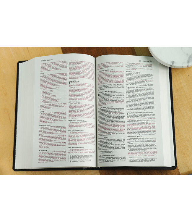 NIV, Gift and Award Bible, Leather-Look, Red Letter Edition, Comfort Print