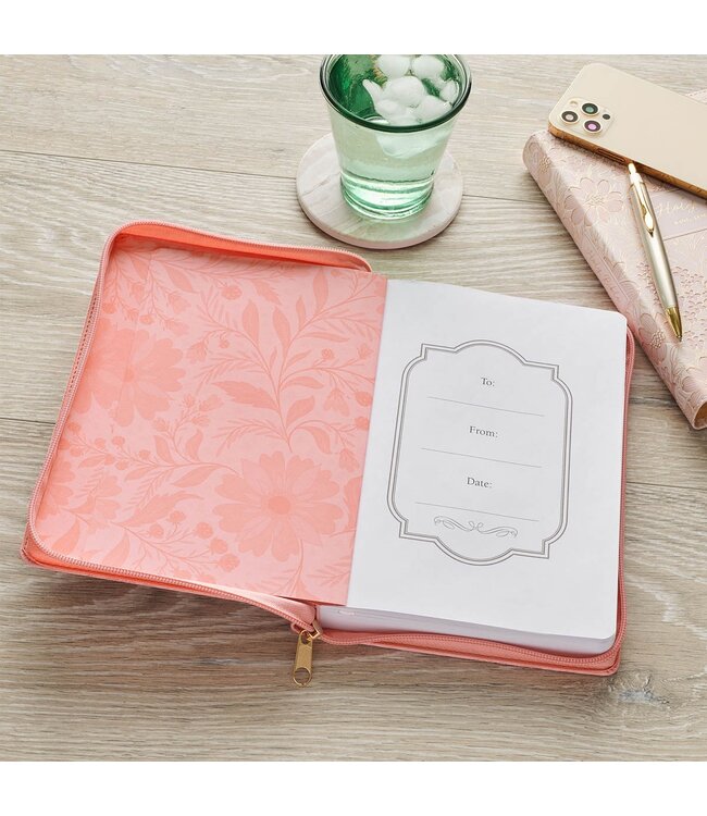 Trust Pink Floral Faux leather Classic Journal with Zipper Closure - Isaiah 40:31 | 仿皮筆記本，附拉鍊封口