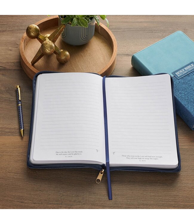 Amazing Grace Navy Blue Floral Faux Leather Classic Journal Zipper Closure | 仿皮筆記本（拉鍊封口）