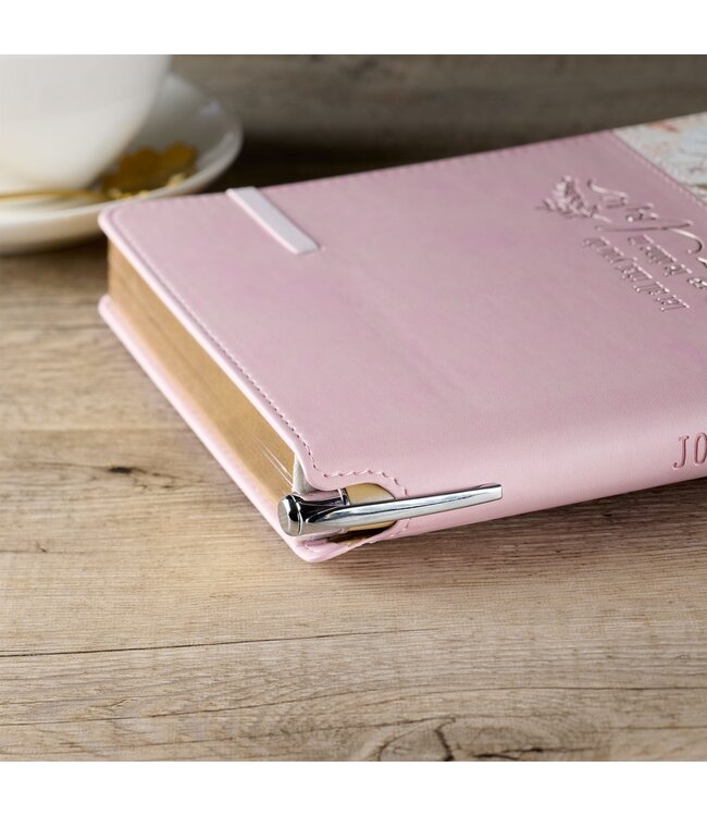 Done in Love Pink Floral Classic Journal with Elastic Closure and Pen Holder - 1 Corinthians 16:14 | 仿皮筆記本 附彈性封口與筆插