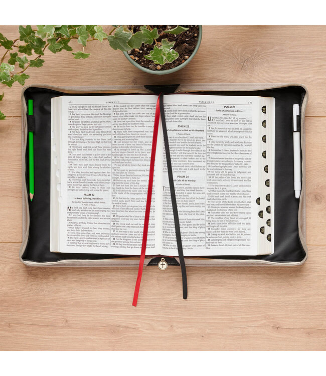 Sufficient Grace Taupe Wildflower Tapestry Faux Leather Fashion Bible Cover - 2 Corinthians 12:9 | 仿皮時尚聖經套