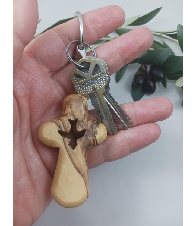 Olive Wood Comfort Cross Keychain: Handheld Dove Design | 橄欖木十字架鑰匙圈——鴿子
