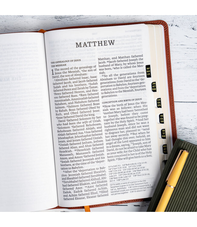 NASB Personal Size Giant Print Bible, Burnt Sienna LeatherTouch Indexed