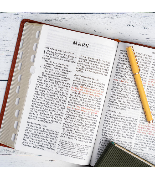 NASB Personal Size Giant Print Bible, Burnt Sienna LeatherTouch Indexed