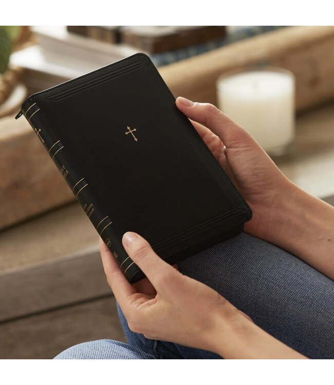 NKJV Compact Paragraph-Style Bible w/ 43,000 Cross References, Red Letter, Comfort Print, Leathersoft Black