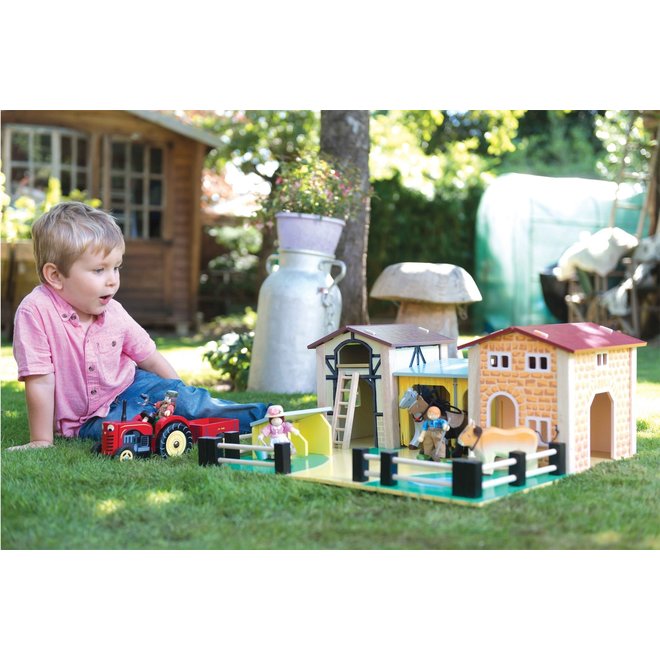 Le Toy Van The Farmyard Hurley Burley Toys