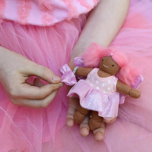 Olliella Holdie Folk Fairy - Tulip Olliella Holdie Folk Fairy - Tulip