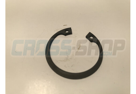 SEEGER FRONT WHEEL HUB I35