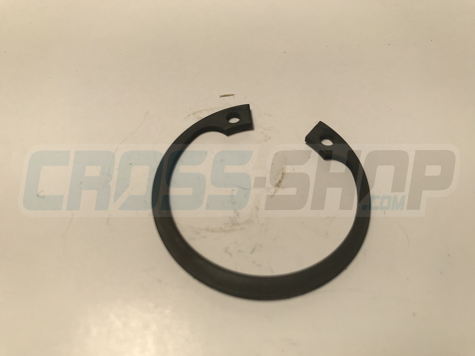 SEEGER FRONT WHEEL HUB I35