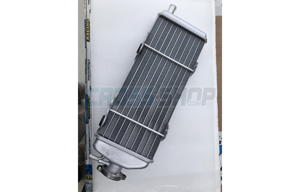 RADIATOR RH 4S 9CHA 08/-> CAP