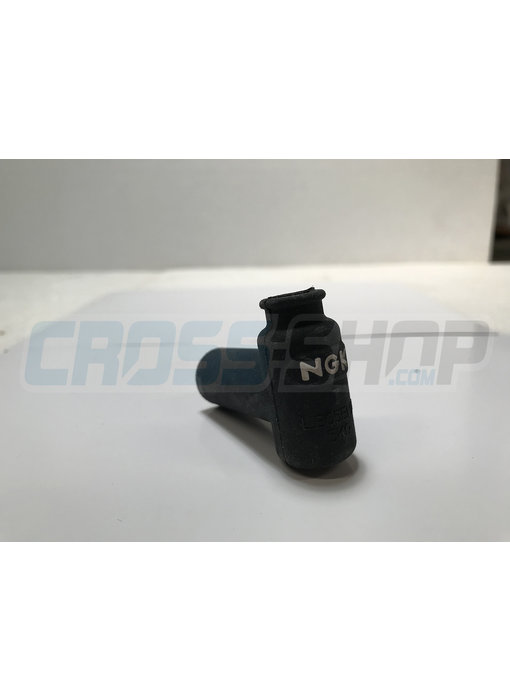 CAP NGK SPARK PLUG LB05EMH