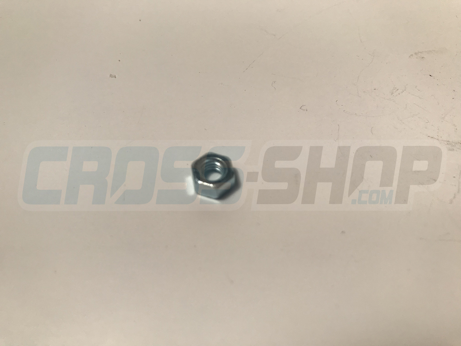 NUT 4mm LOW