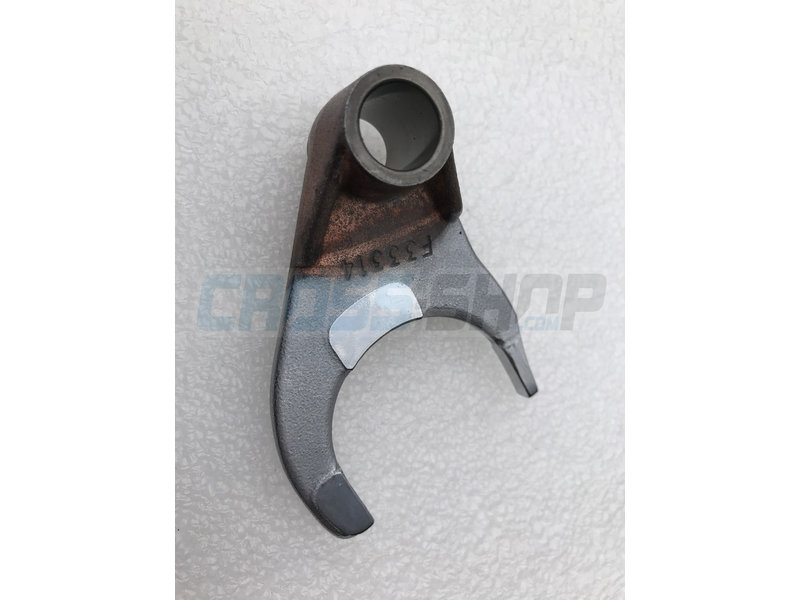 SHIFT FORK SECONDARY 125/250CR