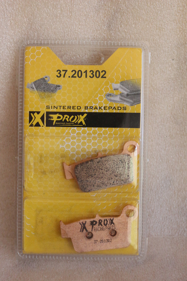 Rear brake Pad TM 125-530 - 05 >